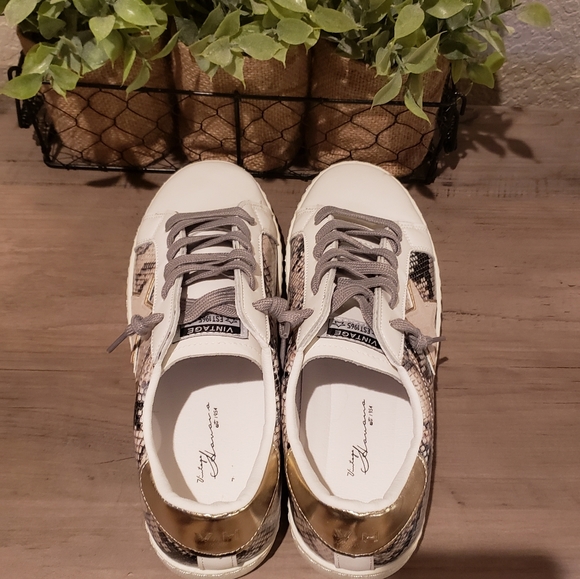 Vintage Havana Bianca Snake Sneakers - Picture 5 of 6